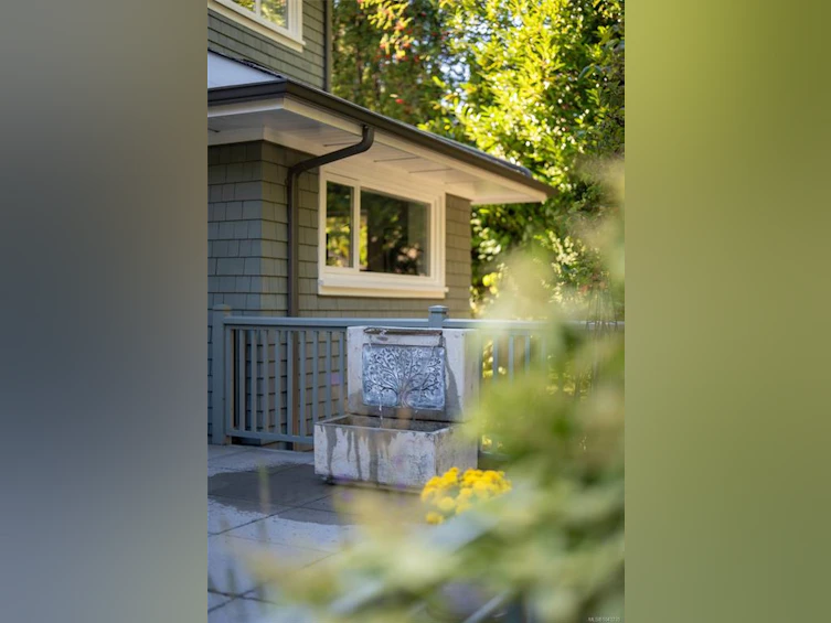2944 Tudor Avenue, Saanich, BC, V8N 1M1 - 43