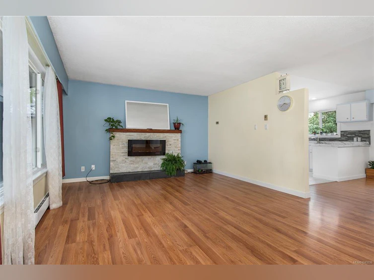 2505 S Alder Street, Campbell River, BC, V9W 5T3 - 5