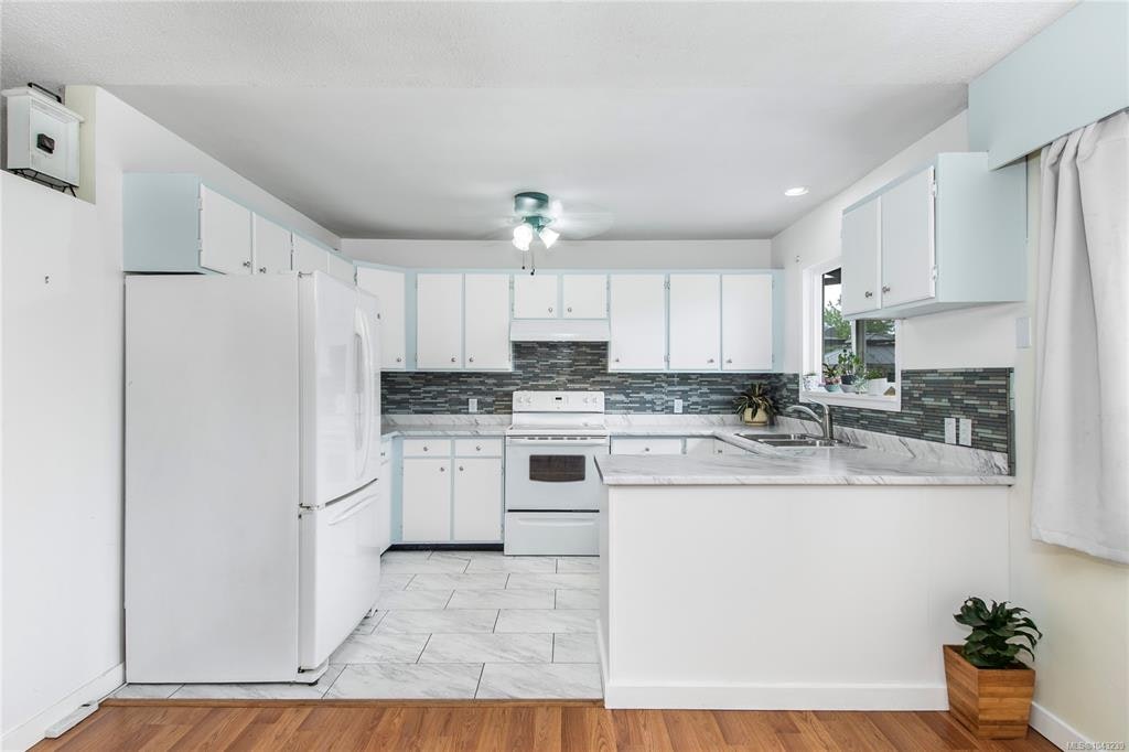 2505 S Alder Street, Campbell River, BC, V9W 5T3 - 10