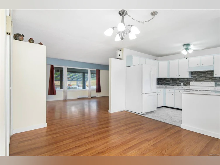 2505 S Alder Street, Campbell River, BC, V9W 5T3 - 9