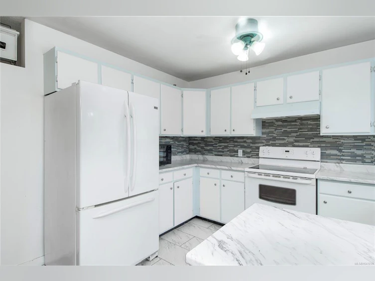 2505 S Alder Street, Campbell River, BC, V9W 5T3 - 11