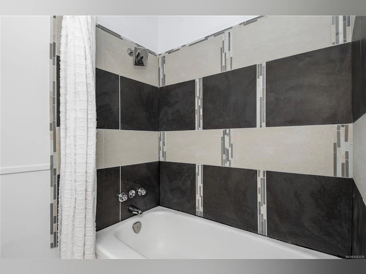 2505 S Alder Street, Campbell River, BC, V9W 5T3 - 23