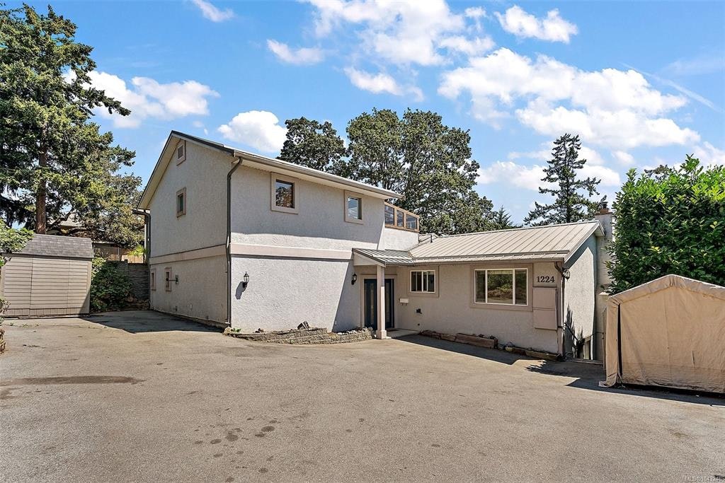 1224 Mariposa Avenue, Saanich, BC, V8Z 6P4 - 29