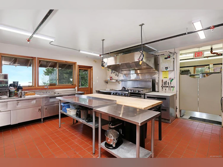 8100 Forbidden Plateau Road, Courtenay, BC, V9J 1L2 - 35