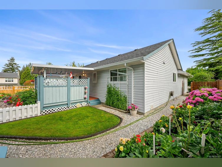 1413 Canso Avenue, Comox, BC, V9M 3C3 - 44