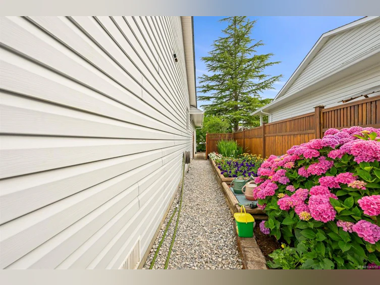 1413 Canso Avenue, Comox, BC, V9M 3C3 - 41