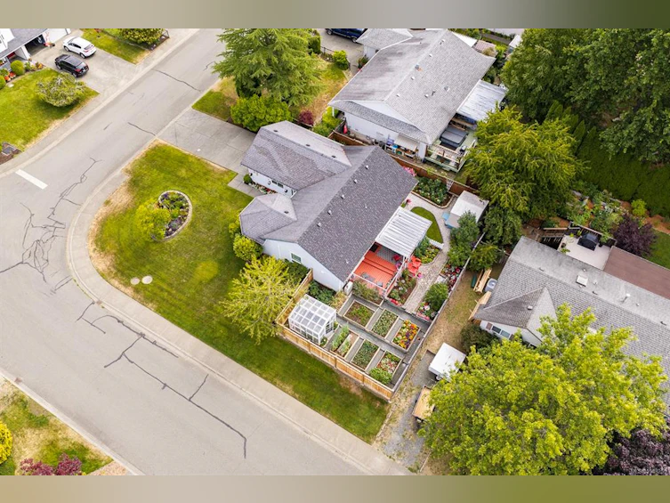 1413 Canso Avenue, Comox, BC, V9M 3C3 - 33