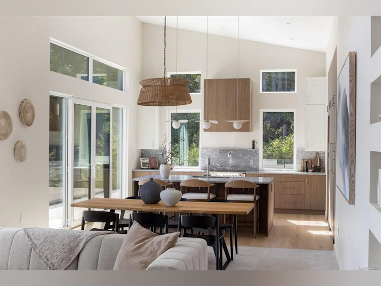 1677 Lands End Road, North Saanich, BC, V8L 5L5 - 6