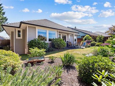 2266 Idiens Way - 2