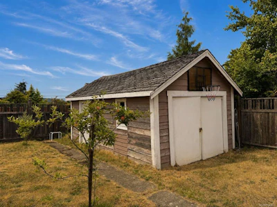 2738 12th Avenue - 4