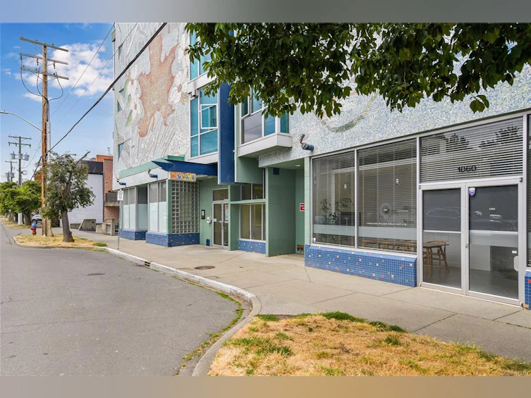 201-1061 Fort Street, Victoria, BC, V8V 5A1 - 21