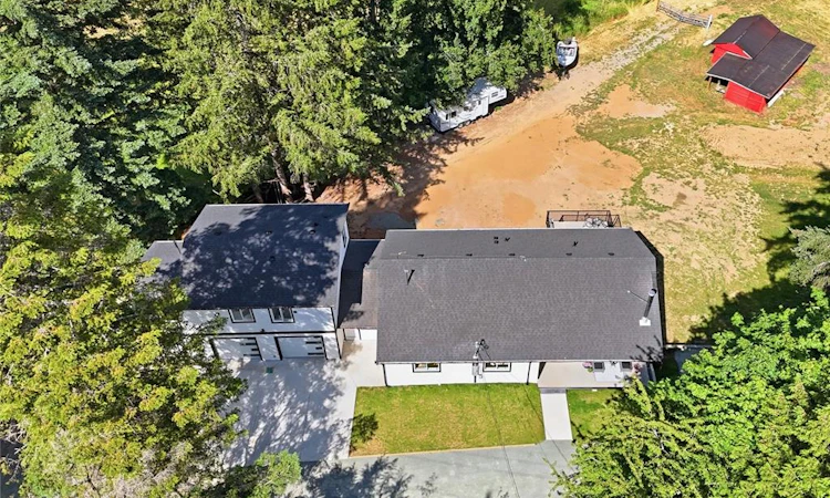 5905 Menzies Road