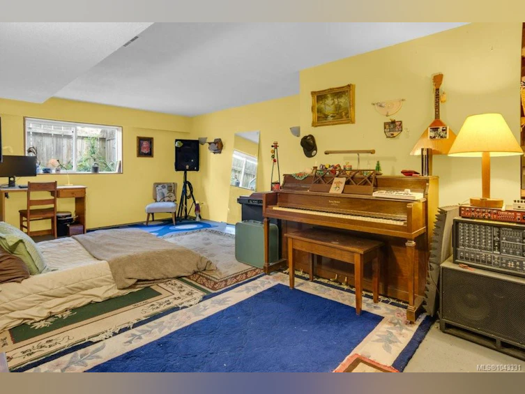 1746 Meredith Road, Nanaimo, BC, V9S 2M4 - 6