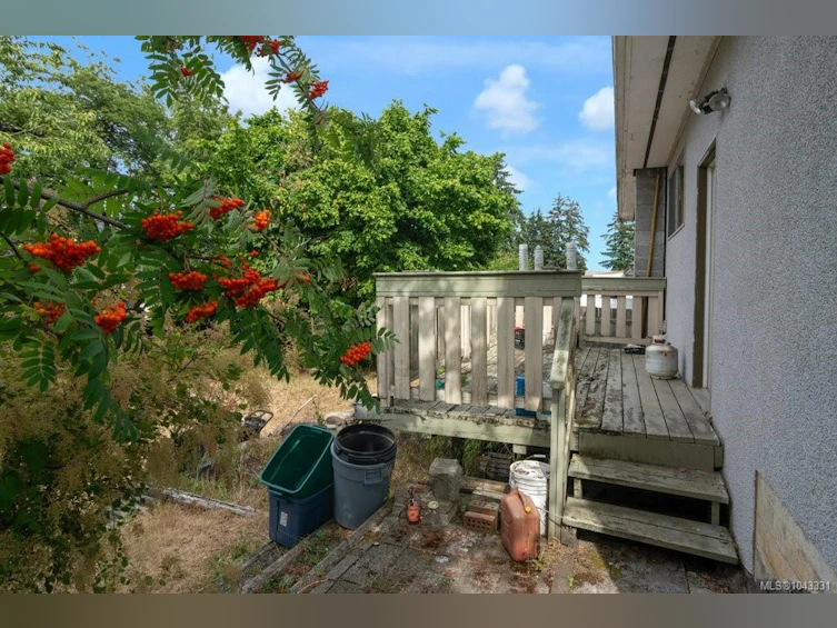 1746 Meredith Road, Nanaimo, BC, V9S 2M4 - 17