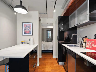 511-1029 View Street - 5