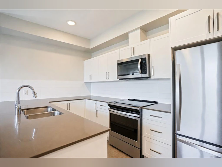 608-2843 Jacklin Road, Langford, BC, V9B 4P4 - 2