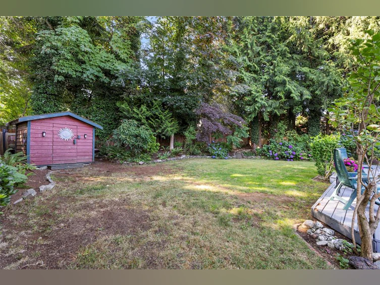 1007 Centre Crescent, Qualicum Beach, BC, V9K 2G6 - 32
