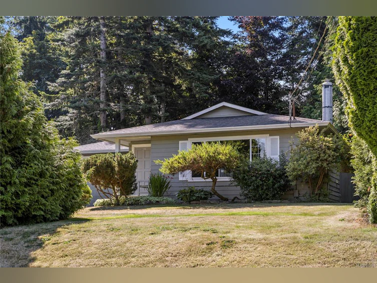 1007 Centre Crescent, Qualicum Beach, BC, V9K 2G6 - 39