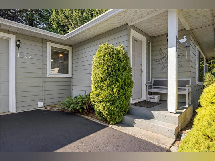 1007 Centre Crescent, Qualicum Beach, BC, V9K 2G6 - 11