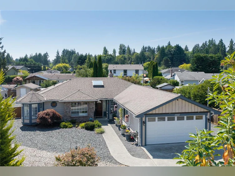 1332 Chesterton Place, French Creek, BC, V9P 1W9