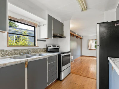 487 Orca Crescent - 2