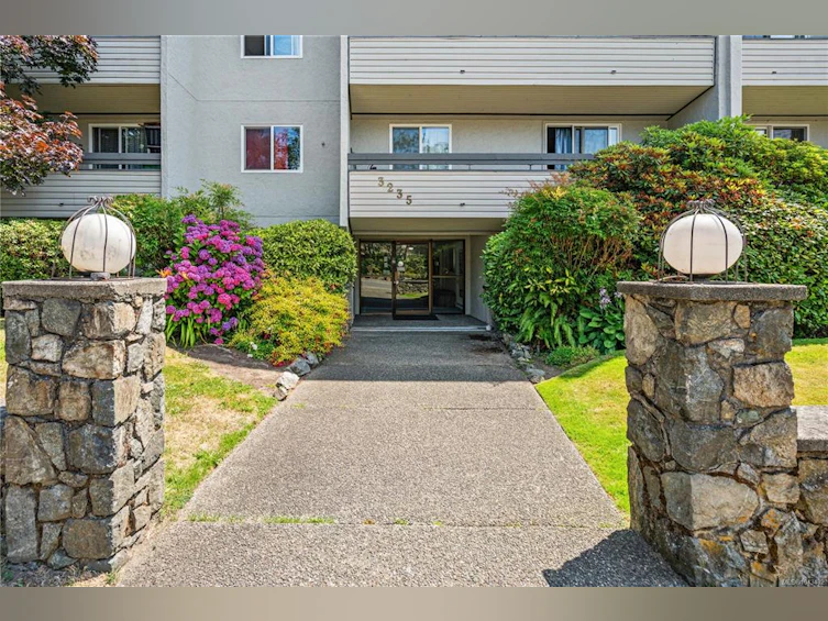 209-3235 Quadra Street, Saanich, BC, V8X 1G4 - 26