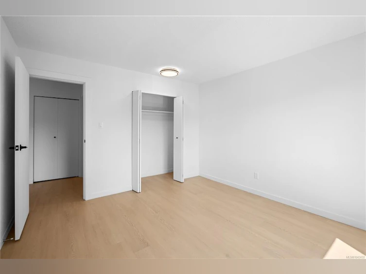 209-3235 Quadra Street, Saanich, BC, V8X 1G4 - 20