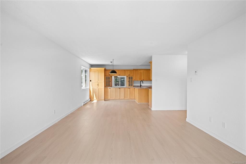 209-3235 Quadra Street, Saanich, BC, V8X 1G4 - 8