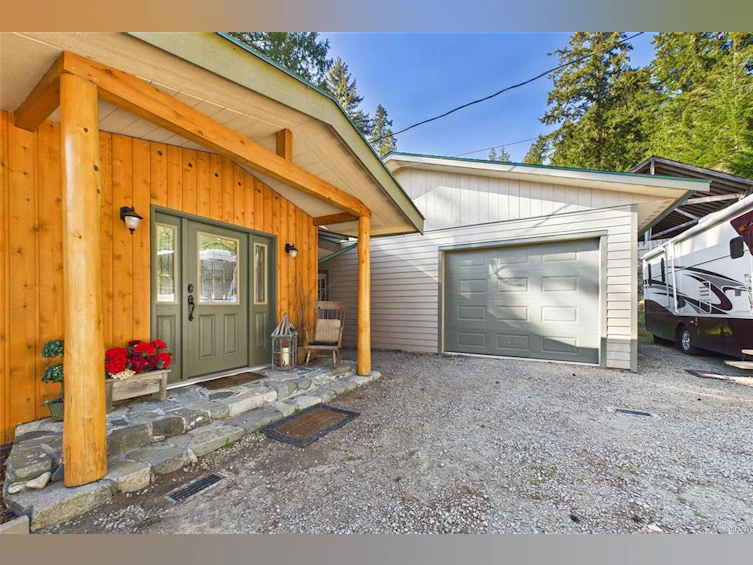 1361 Bodington Road, Cortes Island, BC, V0P 1Z0 - 53