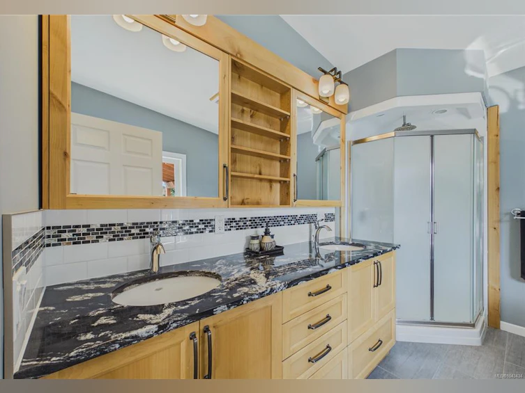 1361 Bodington Road, Cortes Island, BC, V0P 1Z0 - 37