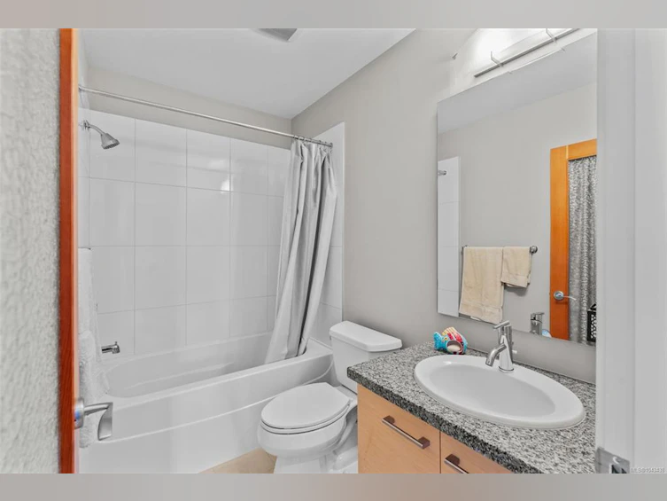 805-38 Front Street, Nanaimo, BC, V9R 0B8 - 48