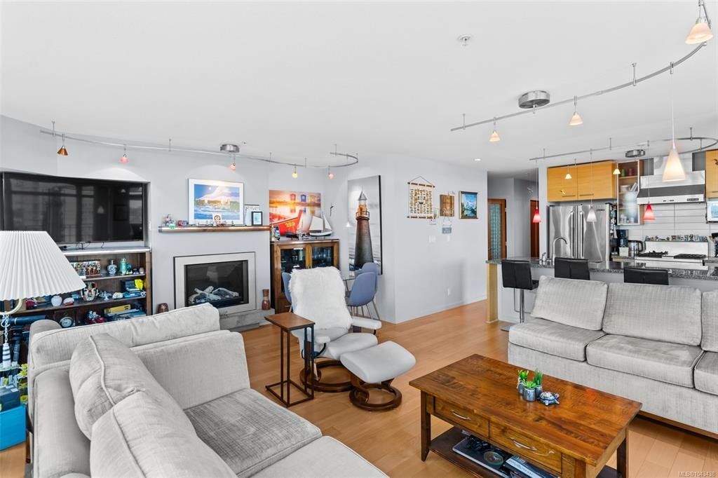 805-38 Front Street, Nanaimo, BC, V9R 0B8 - 39