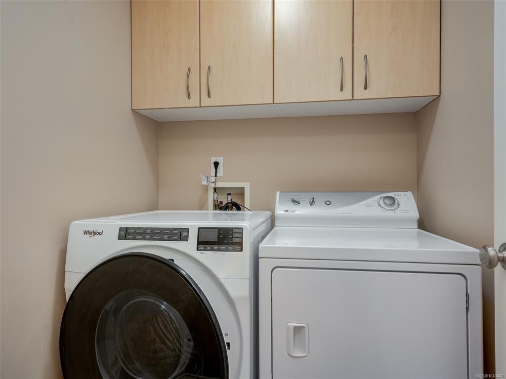 809 Rogers Way, Saanich, BC, V8X 5L1 - 19