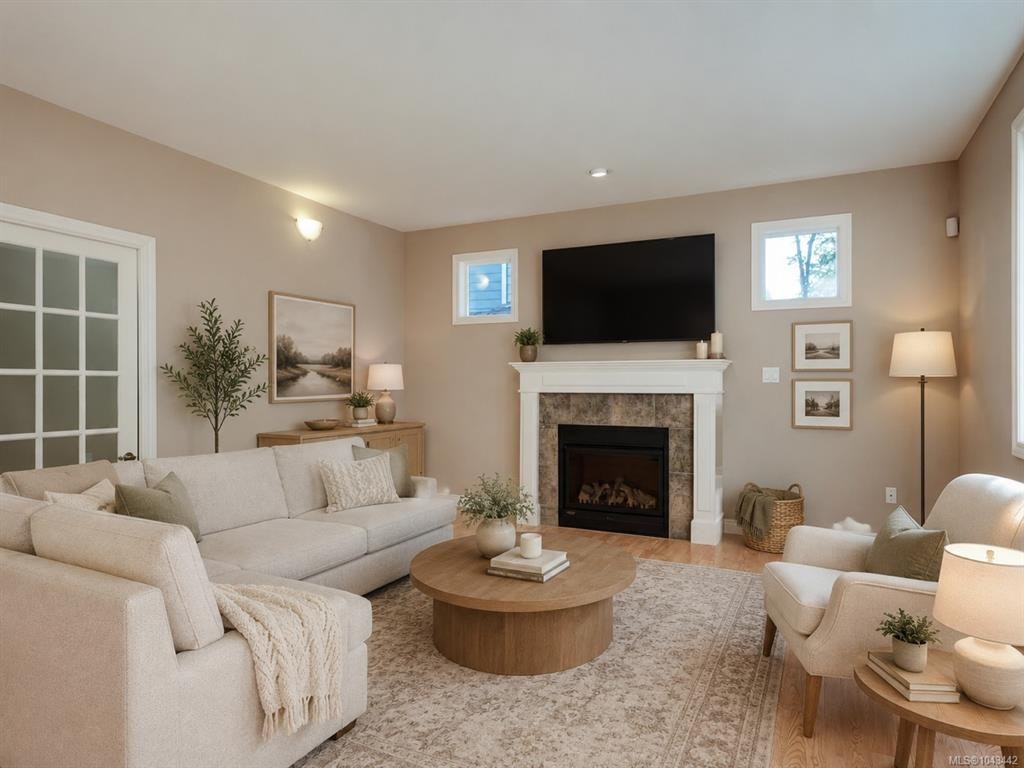 809 Rogers Way, Saanich, BC, V8X 5L1 - 11