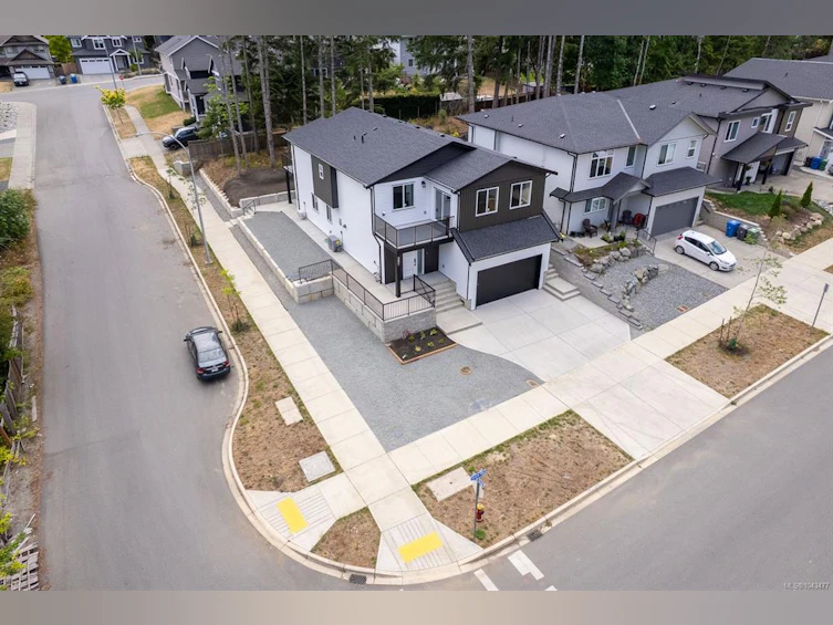 351 Avaani Way, Nanaimo, BC, V9R 4J5 - 59