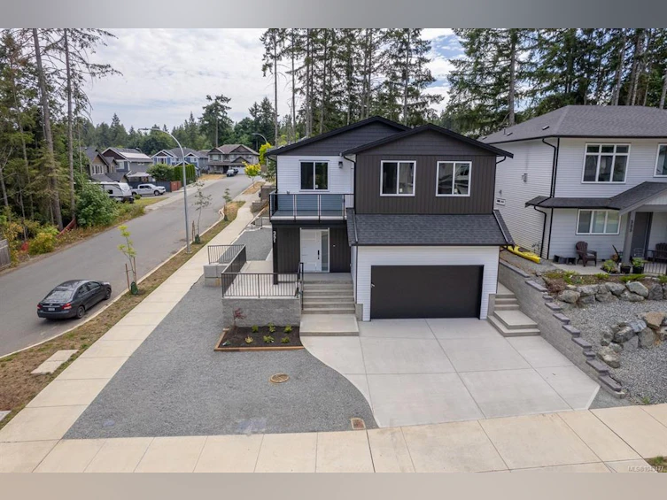351 Avaani Way, Nanaimo, BC, V9R 4J5 - 2