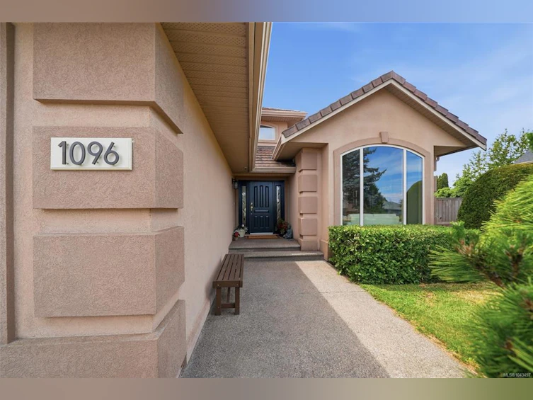 1096 Aery View Way, French Creek, BC, V9P 2N9 - 18
