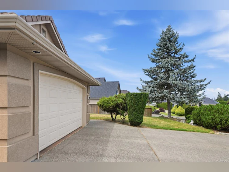 1096 Aery View Way, French Creek, BC, V9P 2N9 - 16