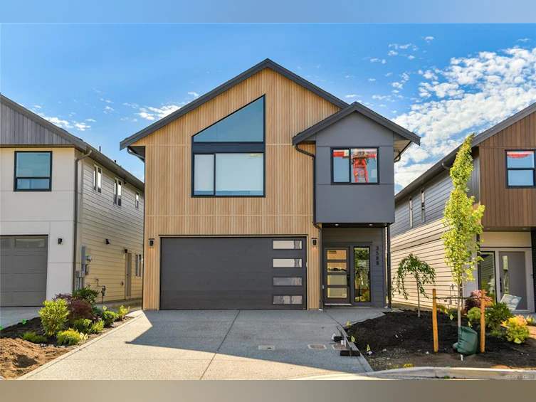 3588 Temperate Place, Colwood, BC, V9C 0T3