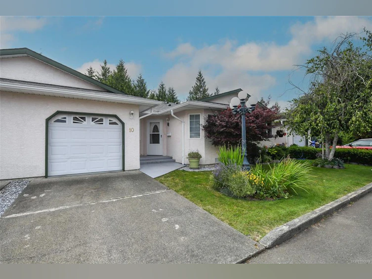 10-3355 First Street, Cumberland, BC, V0R 1S0 - 2