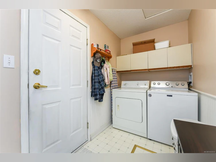 10-3355 First Street, Cumberland, BC, V0R 1S0 - 21