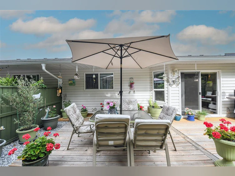 10-3355 First Street, Cumberland, BC, V0R 1S0 - 3