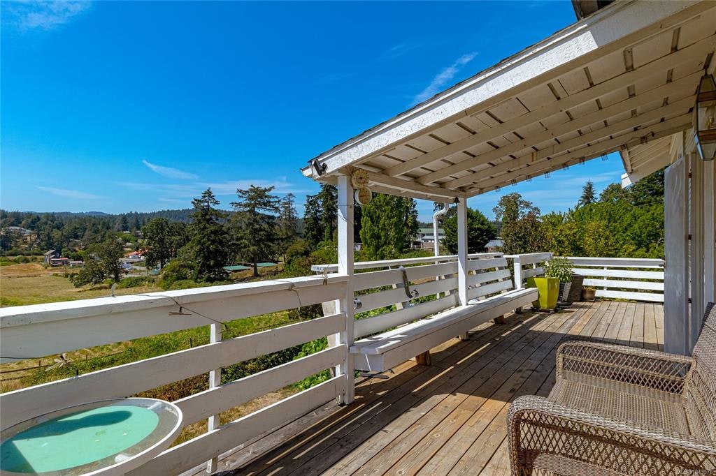 4014 Holland Avenue, Saanich, BC, V8Z 5K1