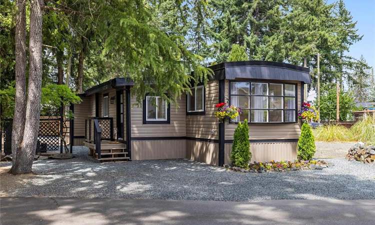 66-1247 Arbutus Road