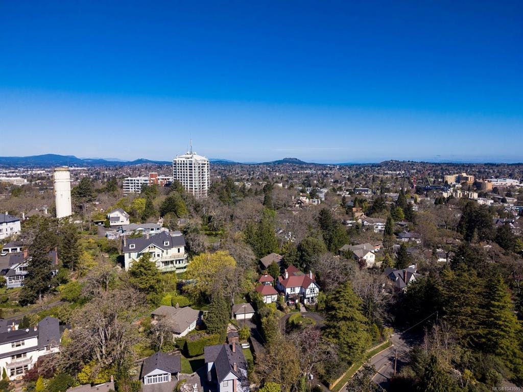 1648 Rockland Avenue, Victoria, BC, V8S 1W7 - 47