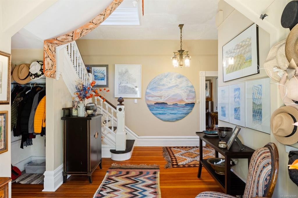 1648 Rockland Avenue, Victoria, BC, V8S 1W7 - 22