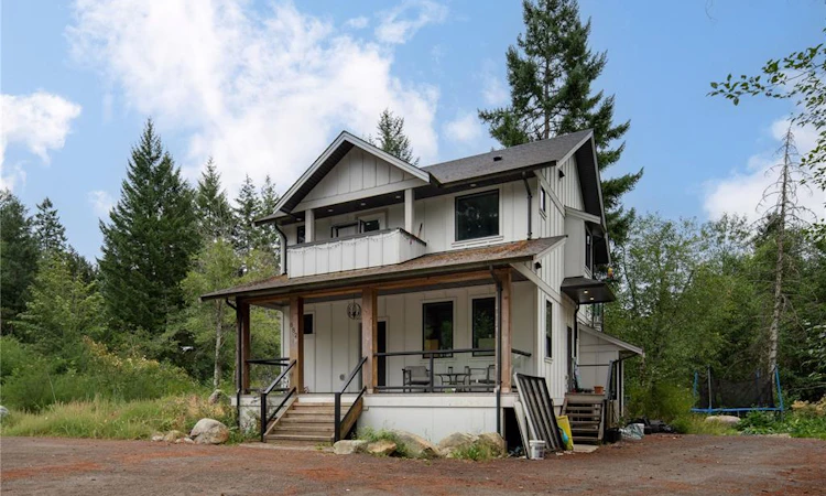 682 Shawnigan Lake Road