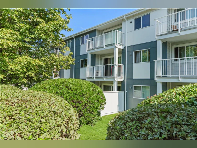 216-1600 Dufferin Crescent, Nanaimo, BC, V9S 5N2 - 3