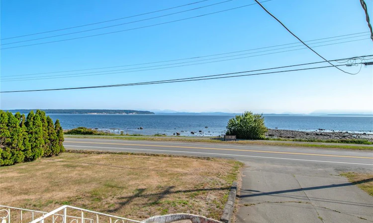 3250 S Island Highway