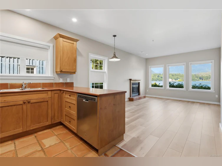 401-1971 Harbour Drive, Ucluelet, BC, V0R 3A0 - 5